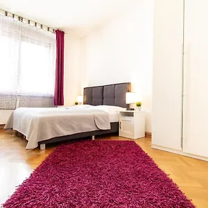 Apartment Mandlgasse I Contactless Check-In Apartman